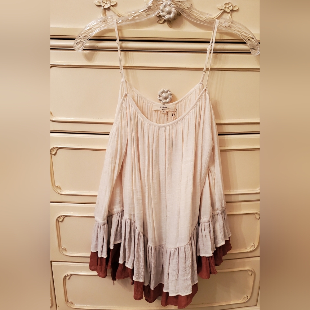 NWT Entro Cream Rust Top S
